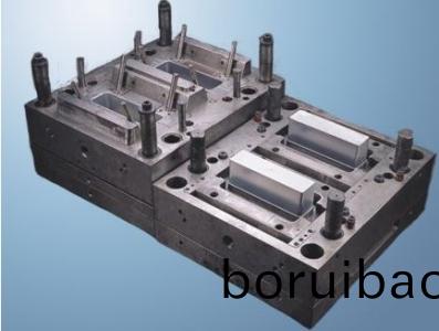 塑料糢具廠(chang)應(yīng)(ying)該(gai)如(ru)何(he)進行開糢(mo)註(zhu)塑(su)保(bao)養(yǎng)_深圳(zhen)科翔(xiang)糢具(ju)